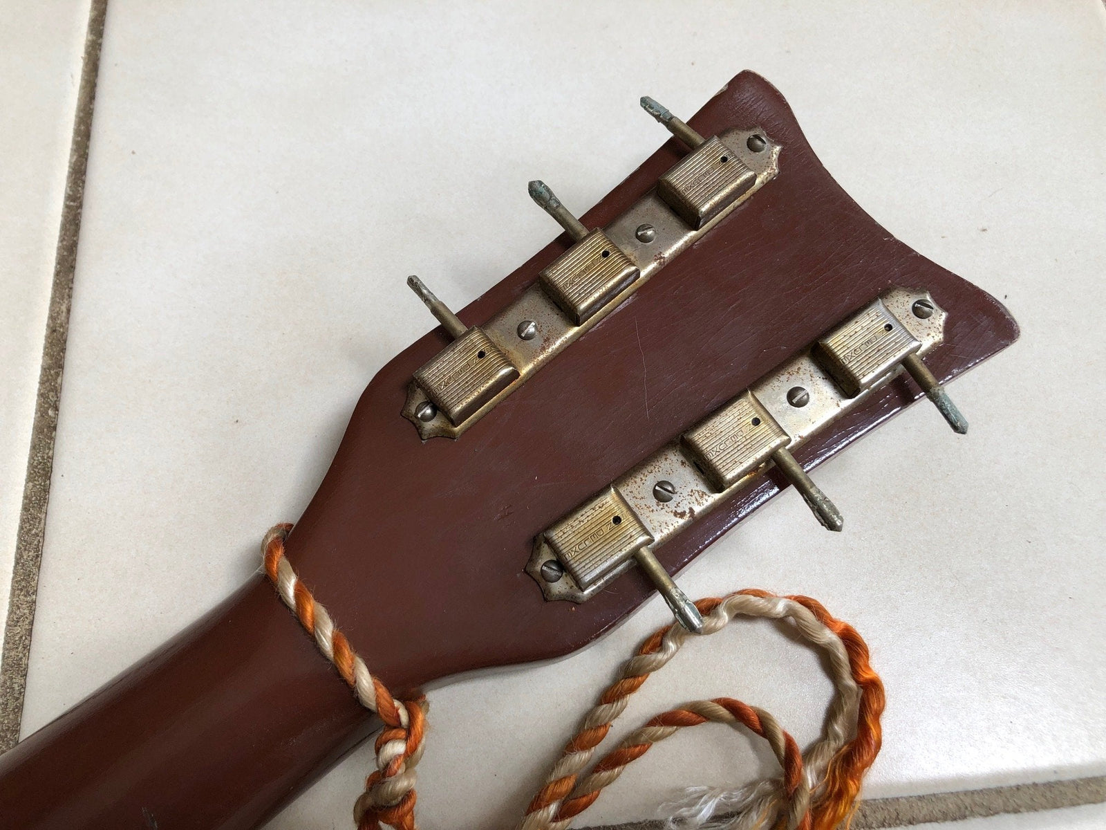 Vintage 1950’s Kay Sizzler guitar and case