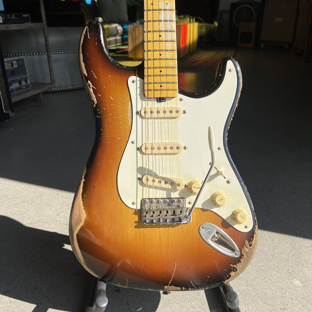 Shabat Guitars Lynx SSS - 2-Tone Sunburst