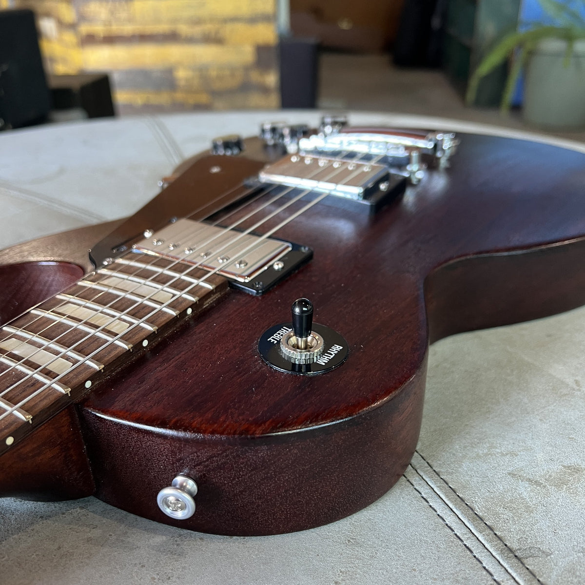 2006 Gibson Les Paul Studio Faded - Worn Brown (Includes Gibson Hardshell Case)