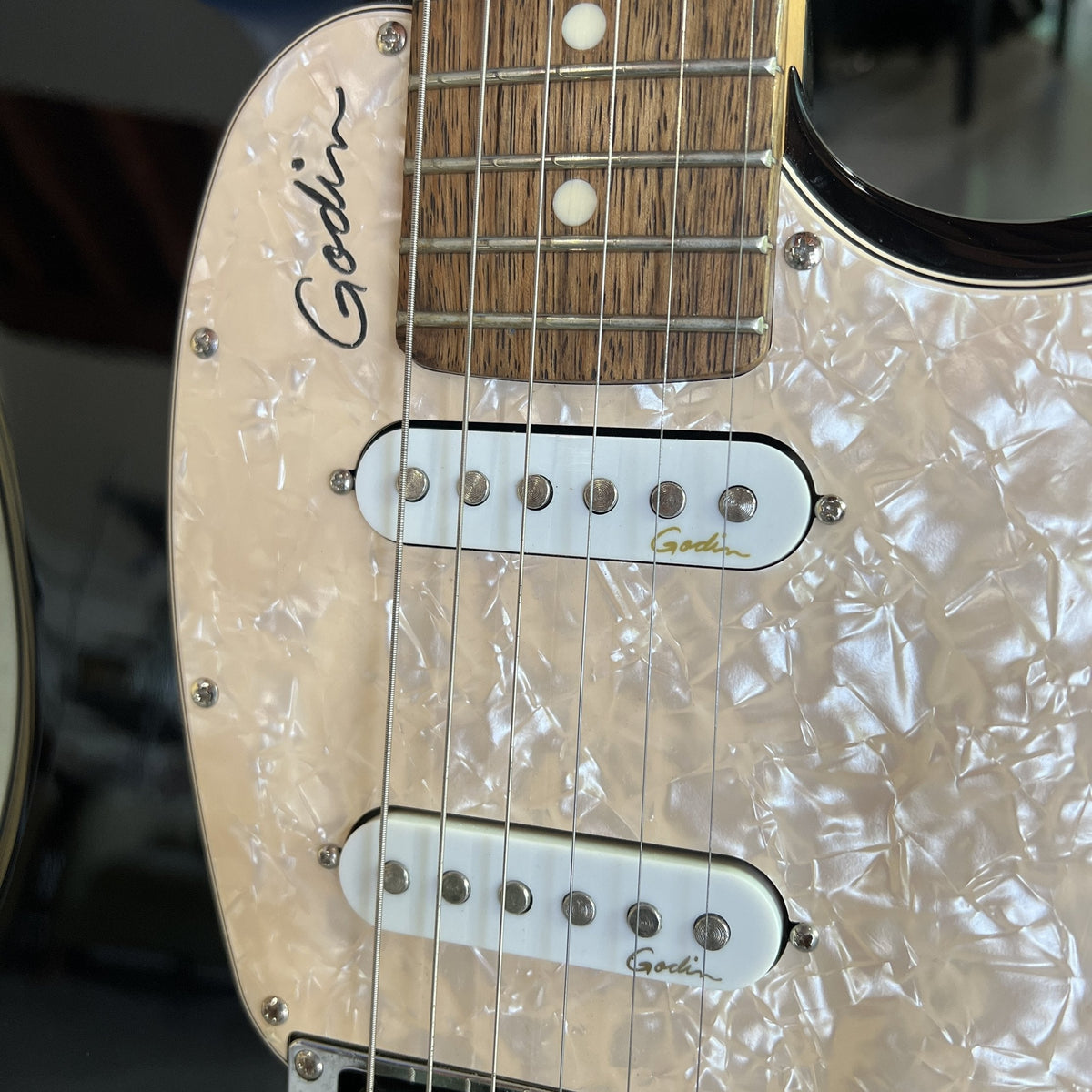 2019 Godin Session LTD - Black