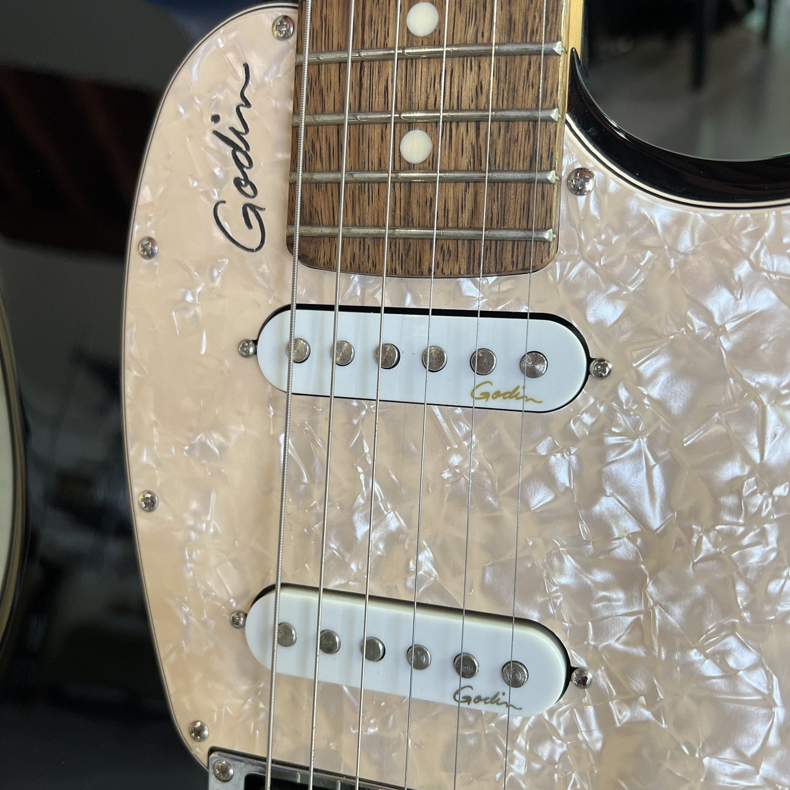 2019 Godin Session LTD - Black