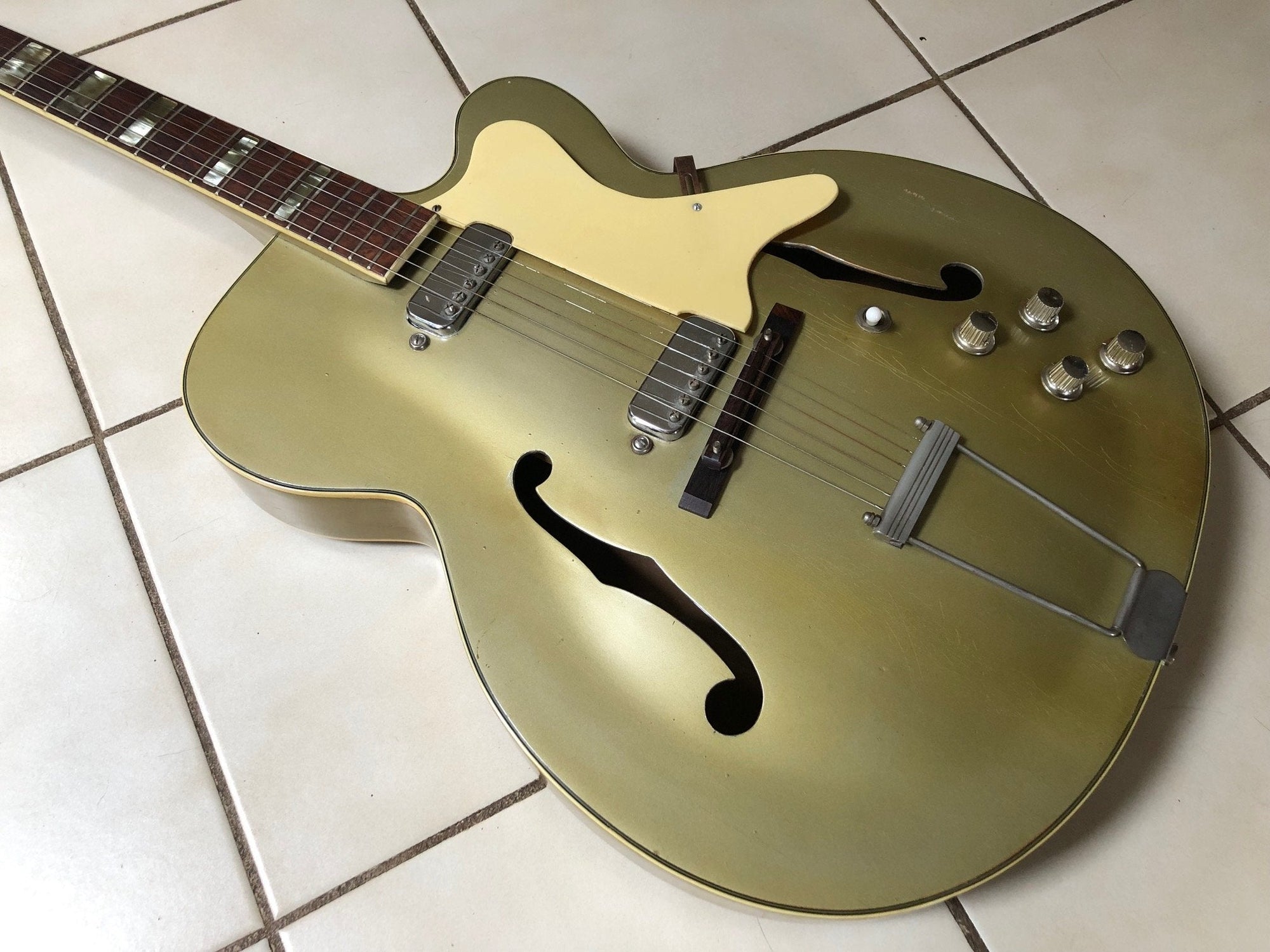 Vintage 1956 Kay Archtop Guitar 8991 Upbeat