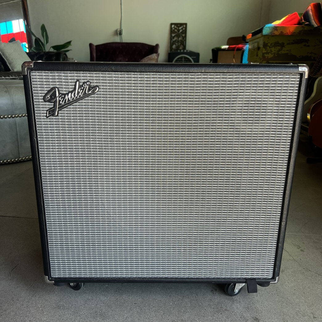 Fender Rumble 115 V3 600-Watt 1x15" Bass Speaker Cabinet