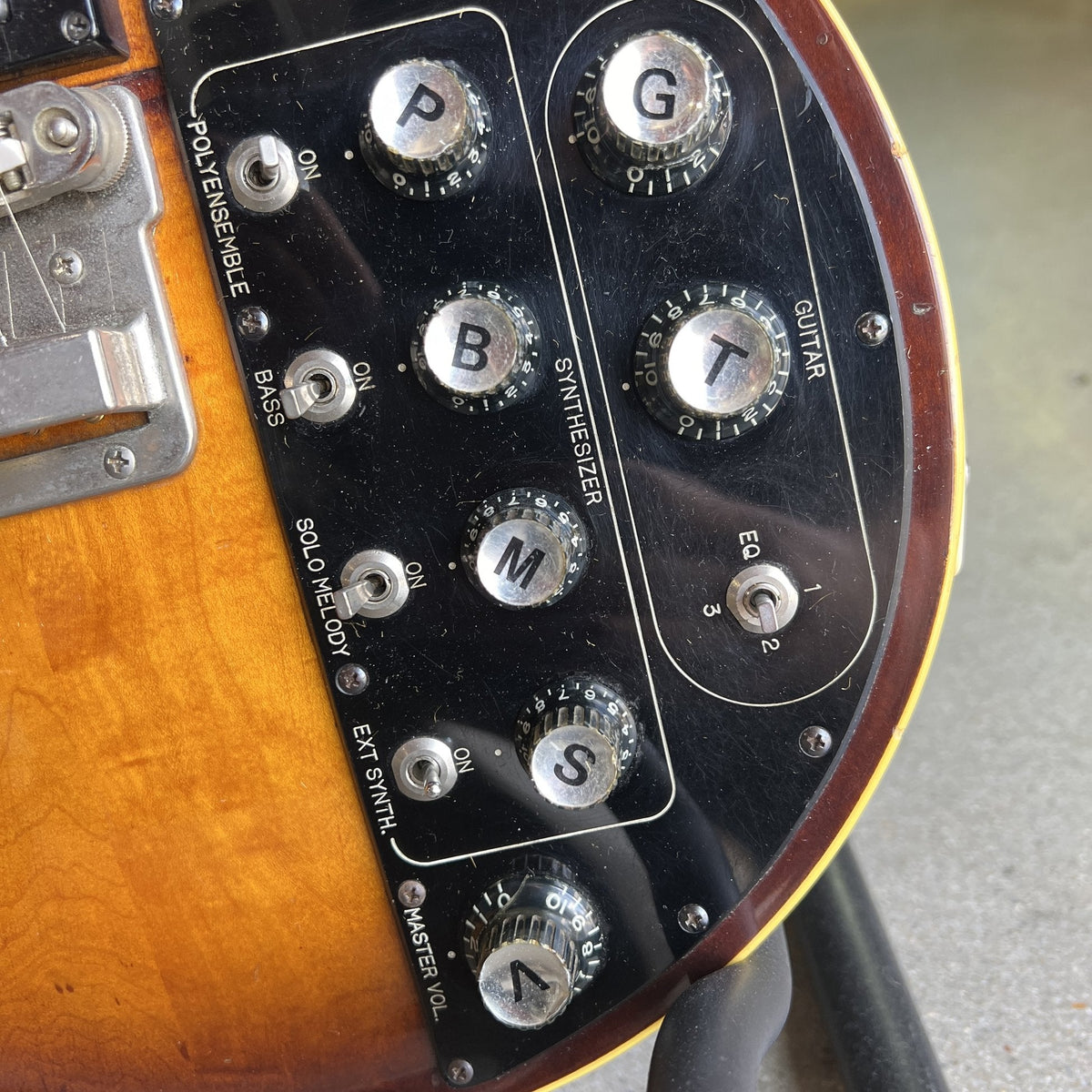 Roland GR-500 Guitar Synthesizer & Controller