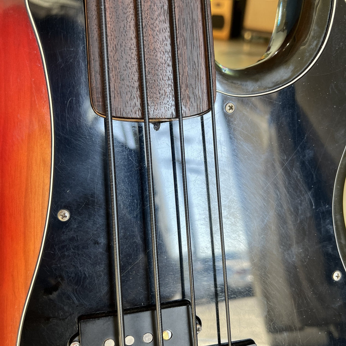 Vintage 1977 Fender Precision Fretless Bass