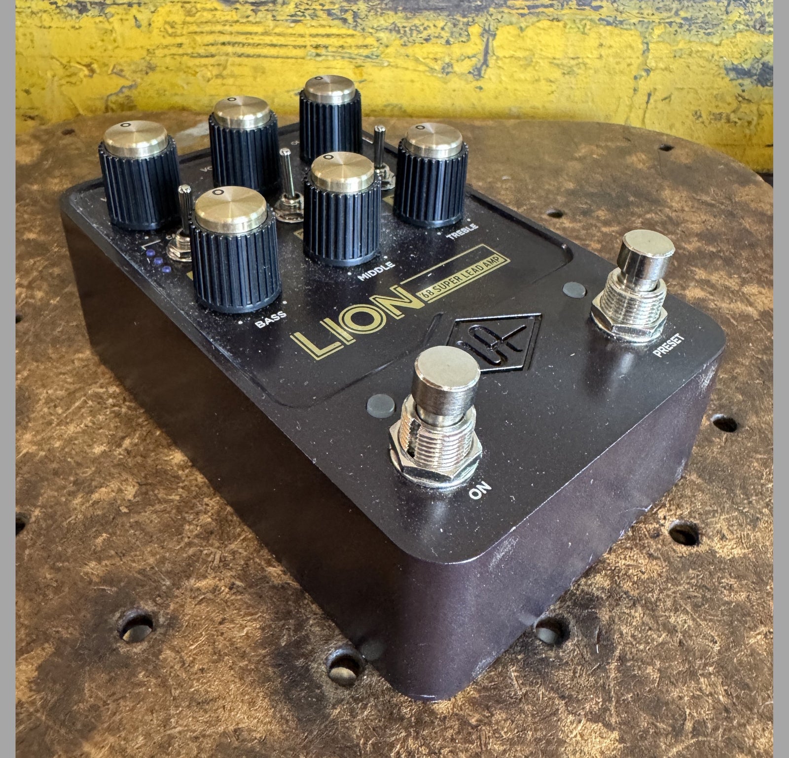 Universal Audio Lion 68 Super Lead Amp