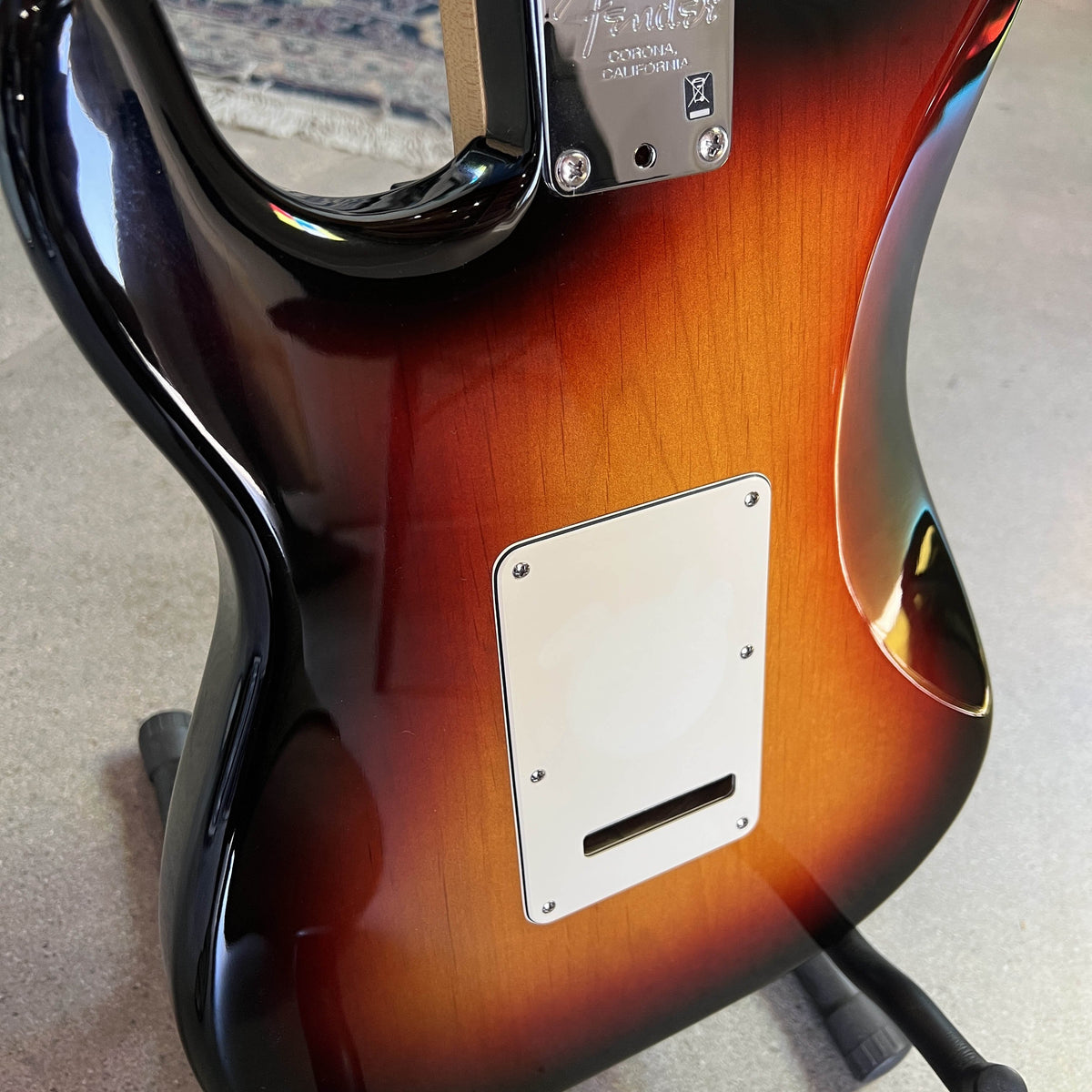 2008 Fender American Standard Stratocaster – 3-Color Sunburst with Maple Fingerboard (Excellent Condition)