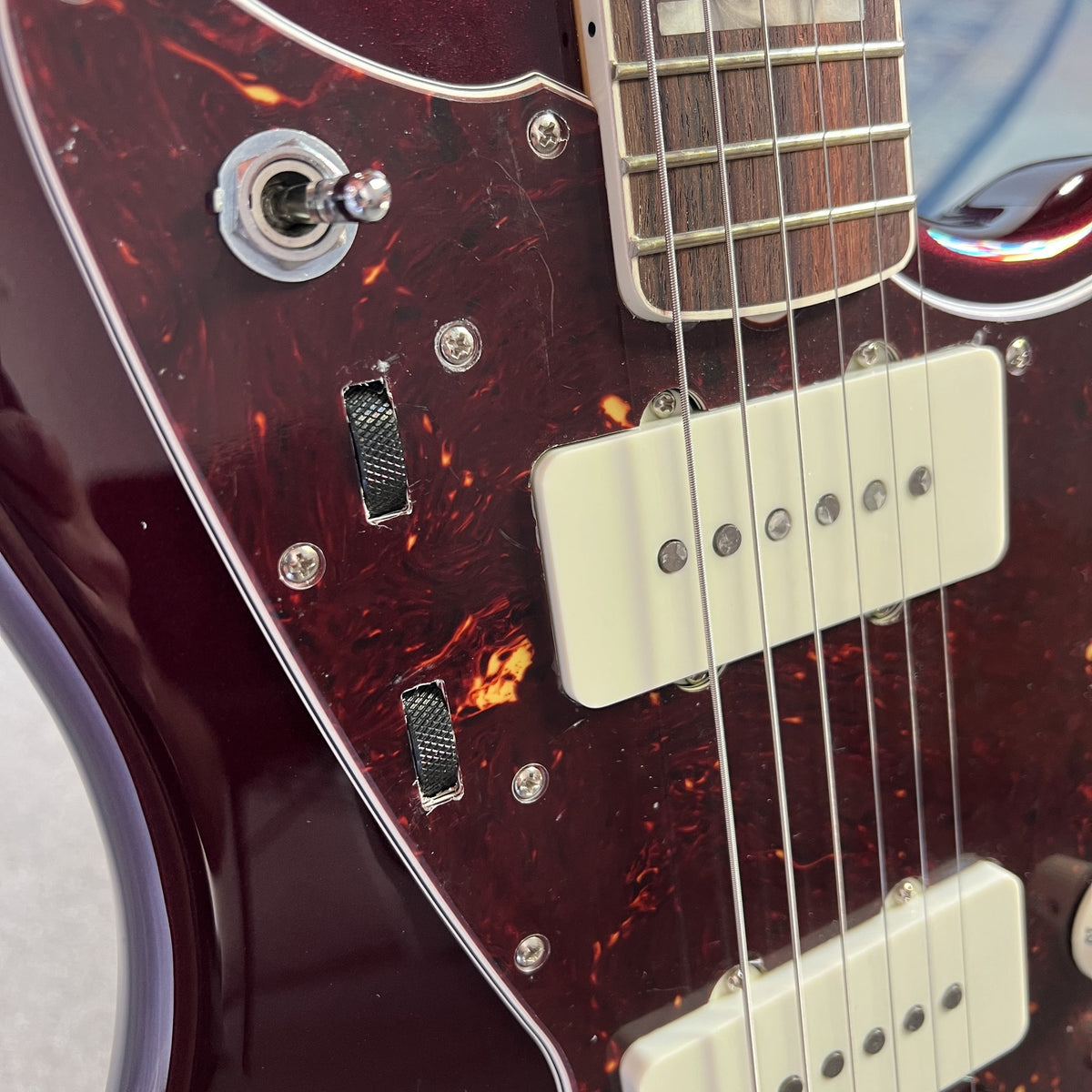 Fender Troy Van Leeuwen Signature Jazzmaster – Oxblood