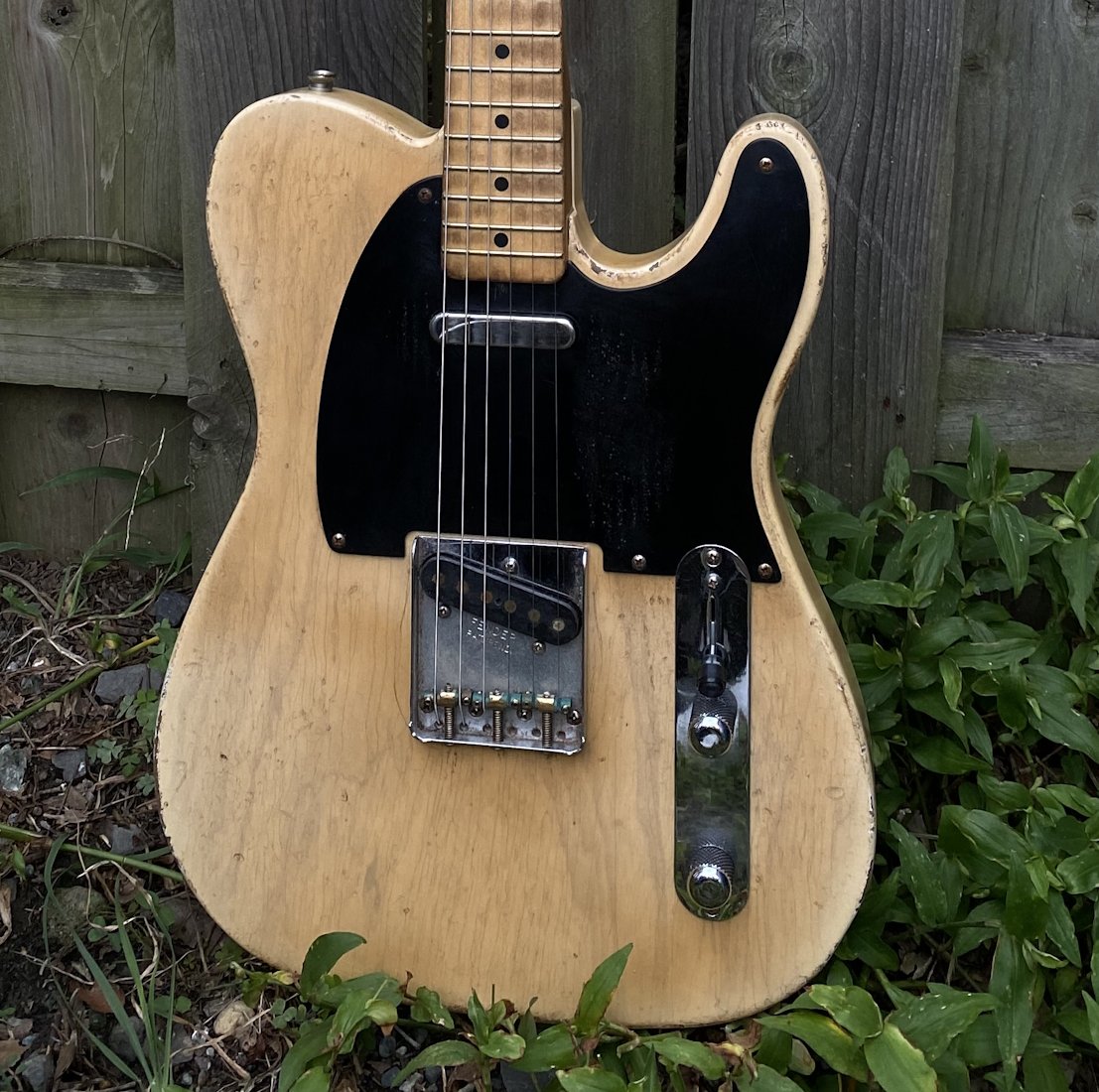 Revelator Guitars - RetroSonic T-Style - Black Guard - #62095