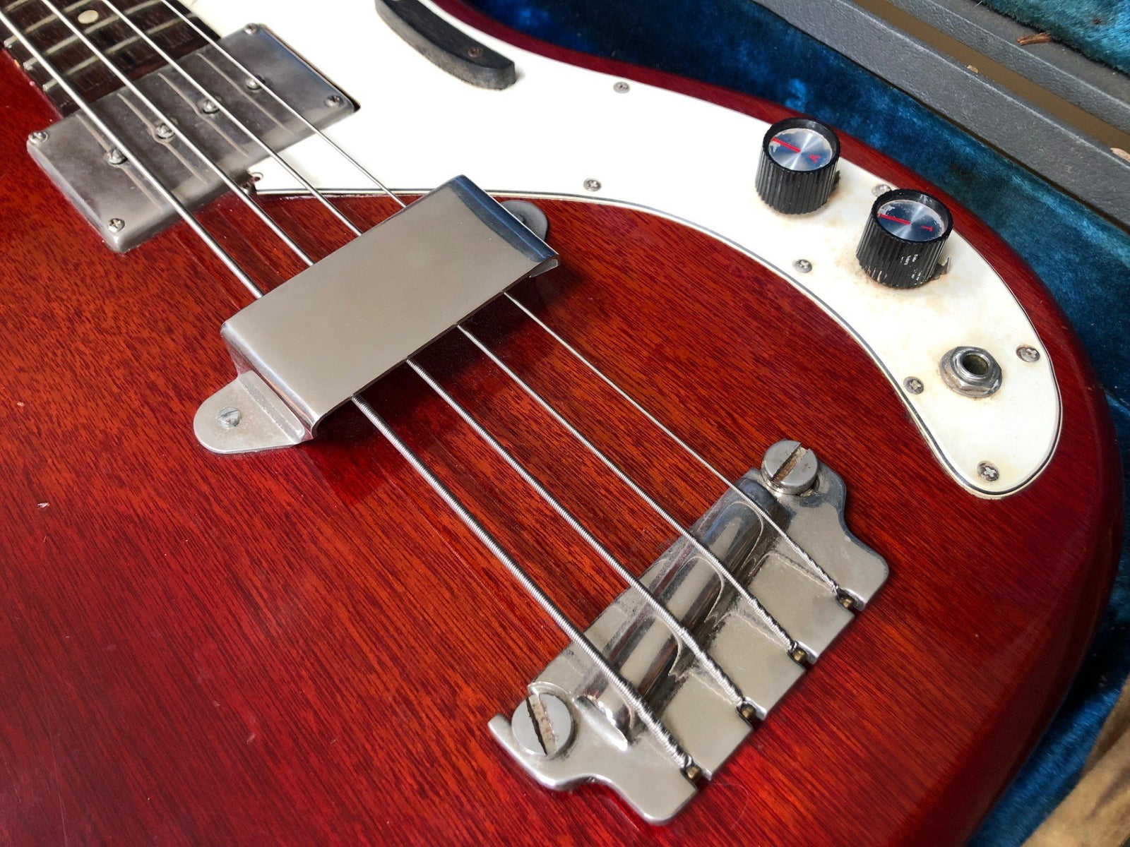 Vintage 1964 Epiphone Newport bass guitar and case 100% original