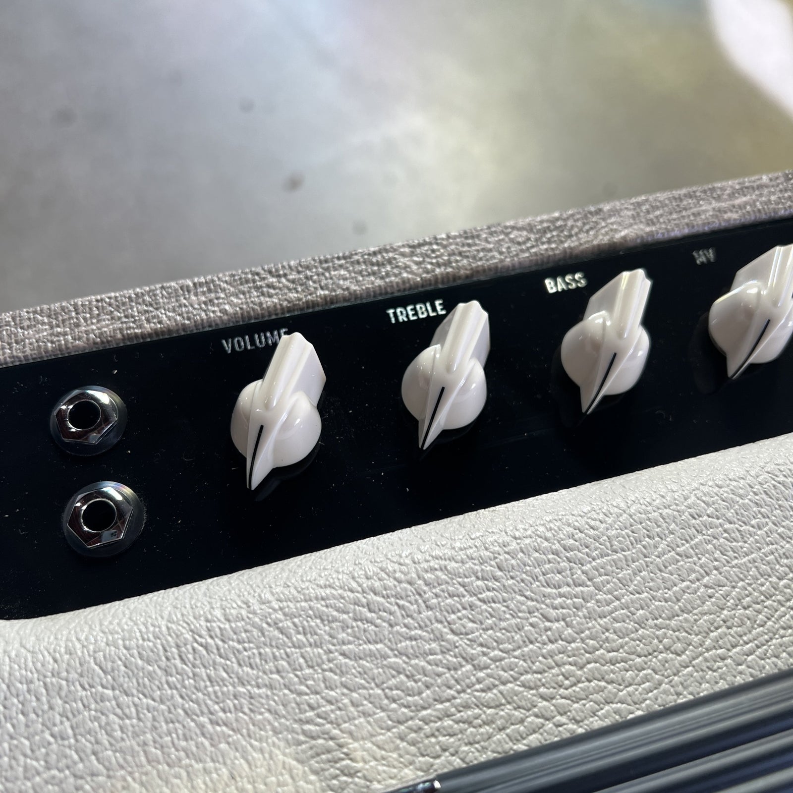 Divided by 13 CJ 11 Combo - Tan Fawn Bronco Tolex / Cream V