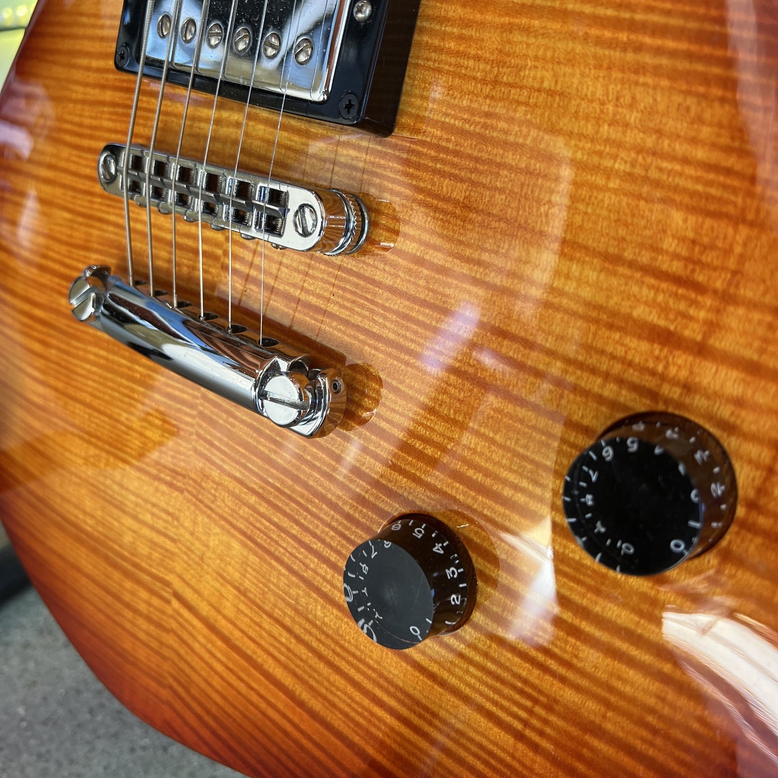 Cort Pagelli PAG-I Signature Series – Light Chocolate Burst (2006)