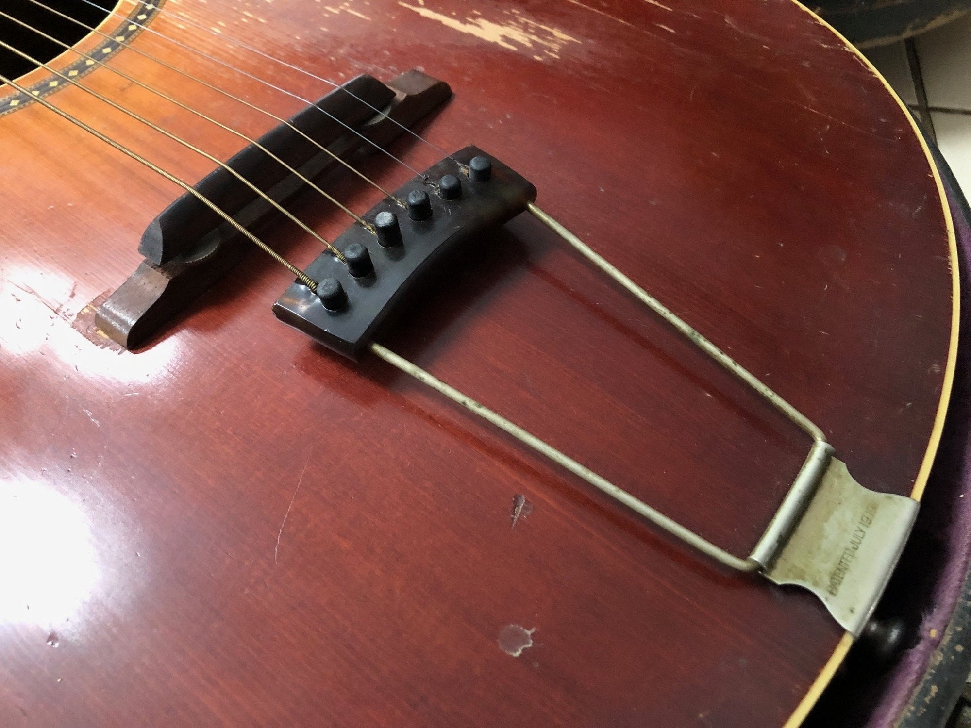 Vintage 1920’s Gibson Style 0 Archtop Guitar and Case