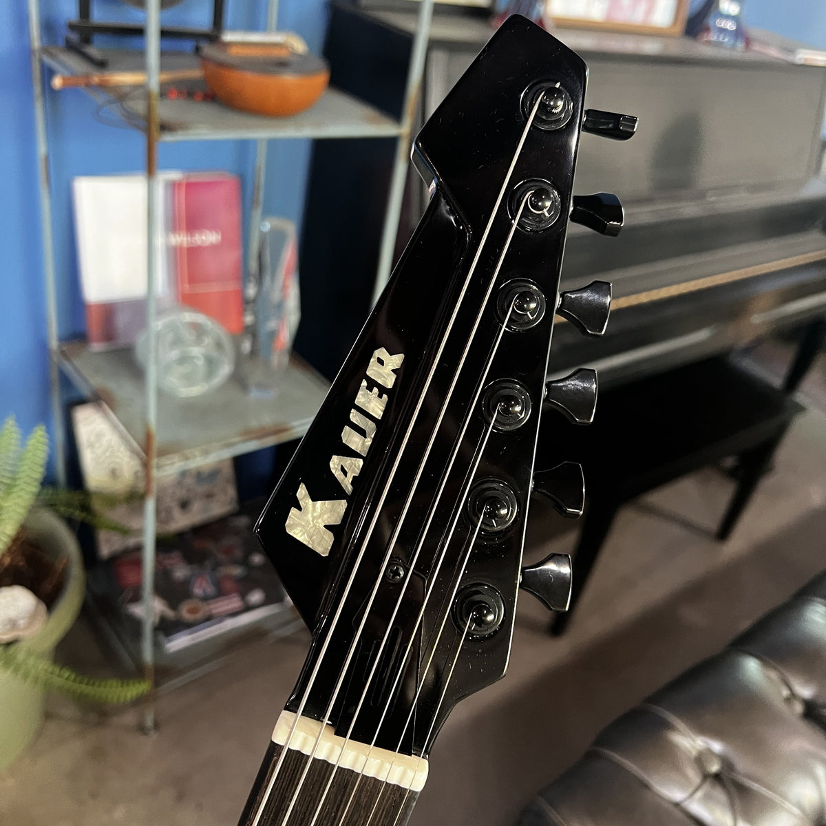 Kauer Guitars Gripen - Black - #115