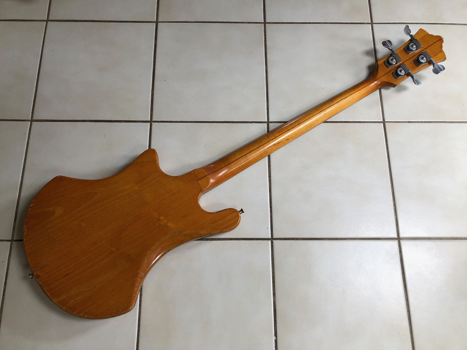 Vintage 1977 Guild B-301 Electric Bass Guitar