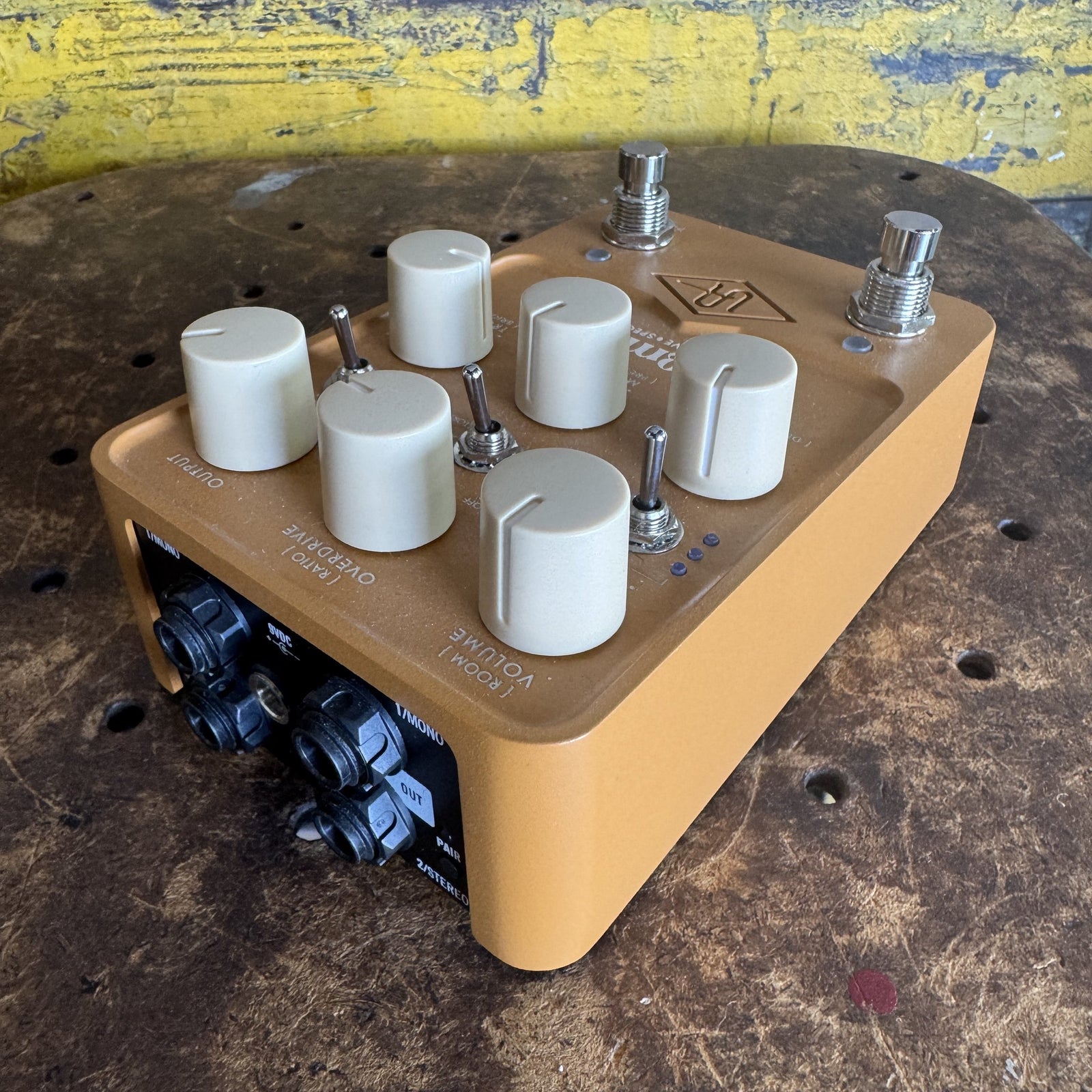Universal Audio Enigmatic '82 Overdrive Special