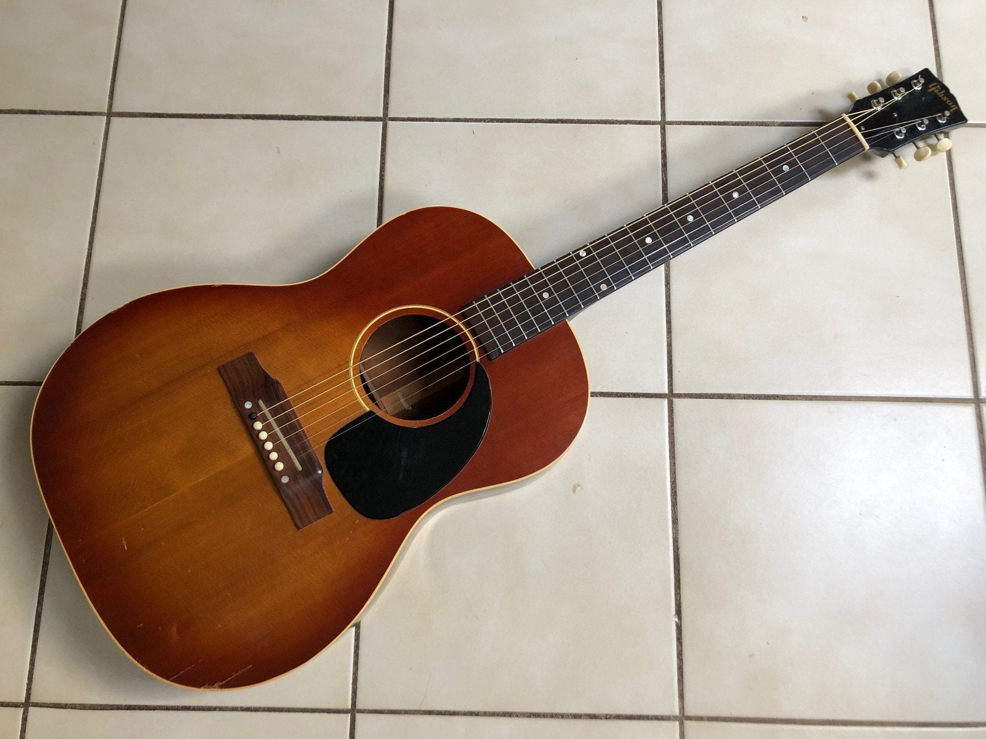 Vintage 1960 Gibson LG-2 Acoustic Guitar