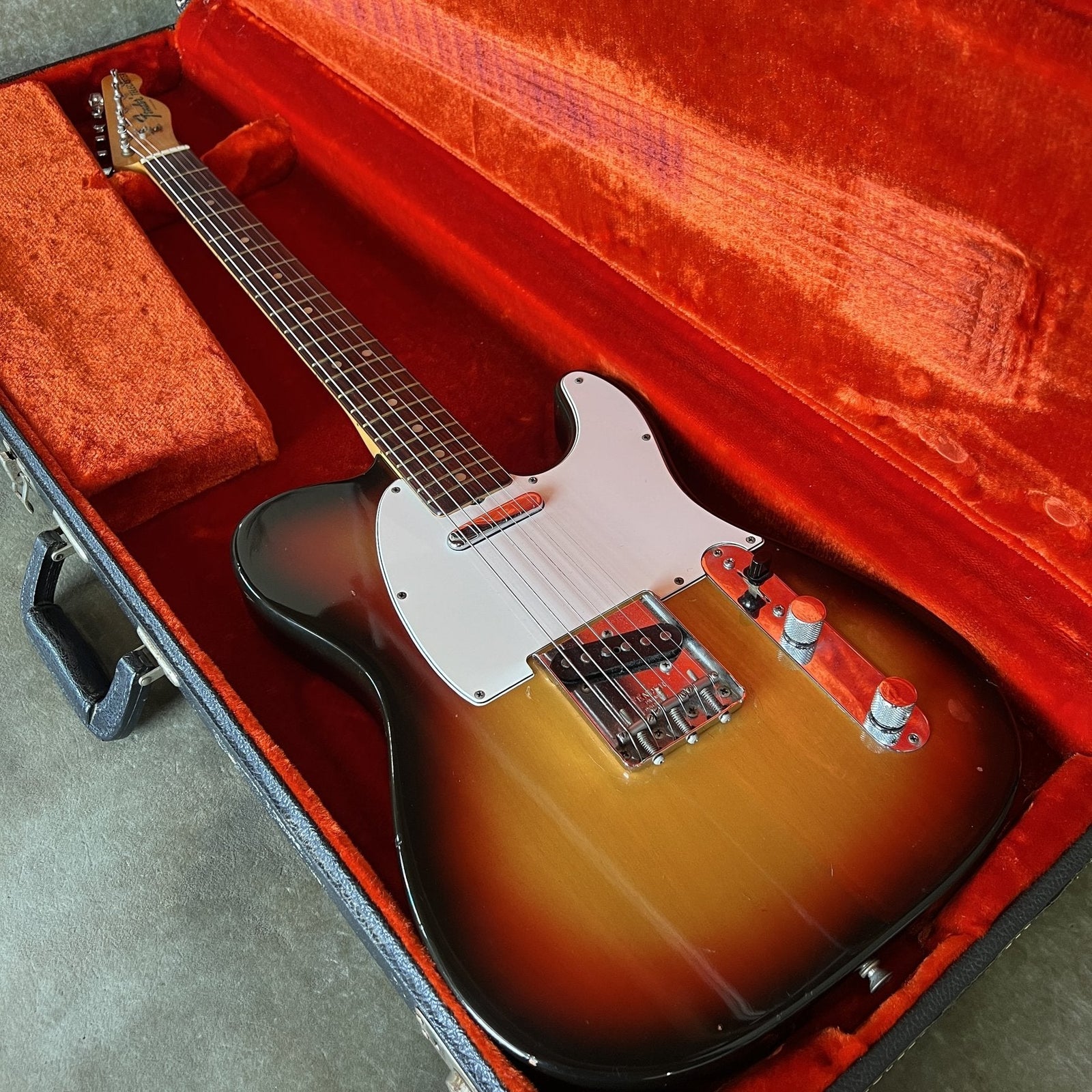 1975 Fender Telecaster Sunburst w/ Rosewood Board
