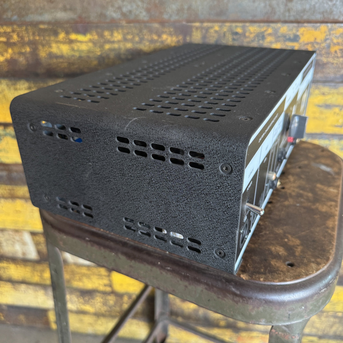 Universal Audio OX Stomp Dynamic Speaker Emulator