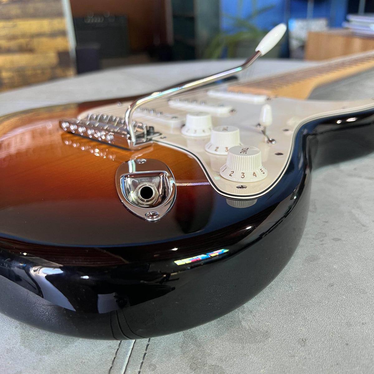 2008 Fender American Standard Stratocaster – 3-Color Sunburst with Maple Fingerboard (Excellent Condition)