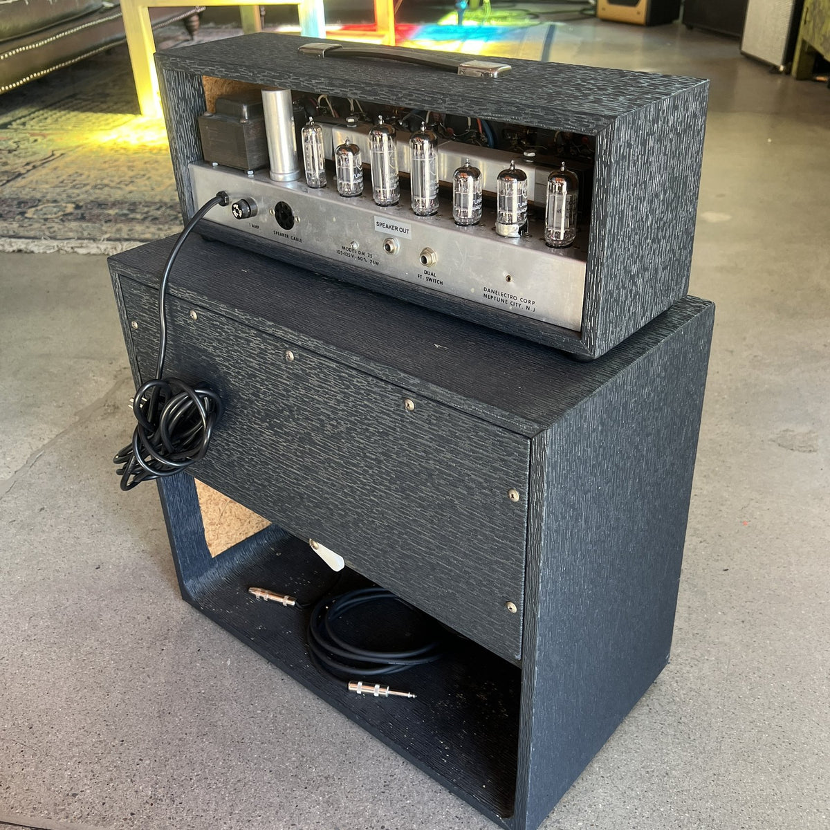 1965 Danelectro DM25 Guitar Amplifier - Head / Cabinet