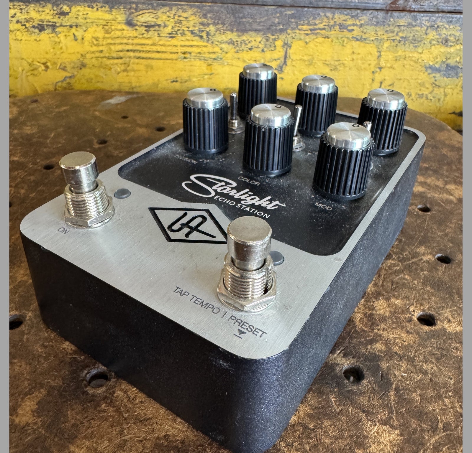 Universal Audio Starlight Echo Station