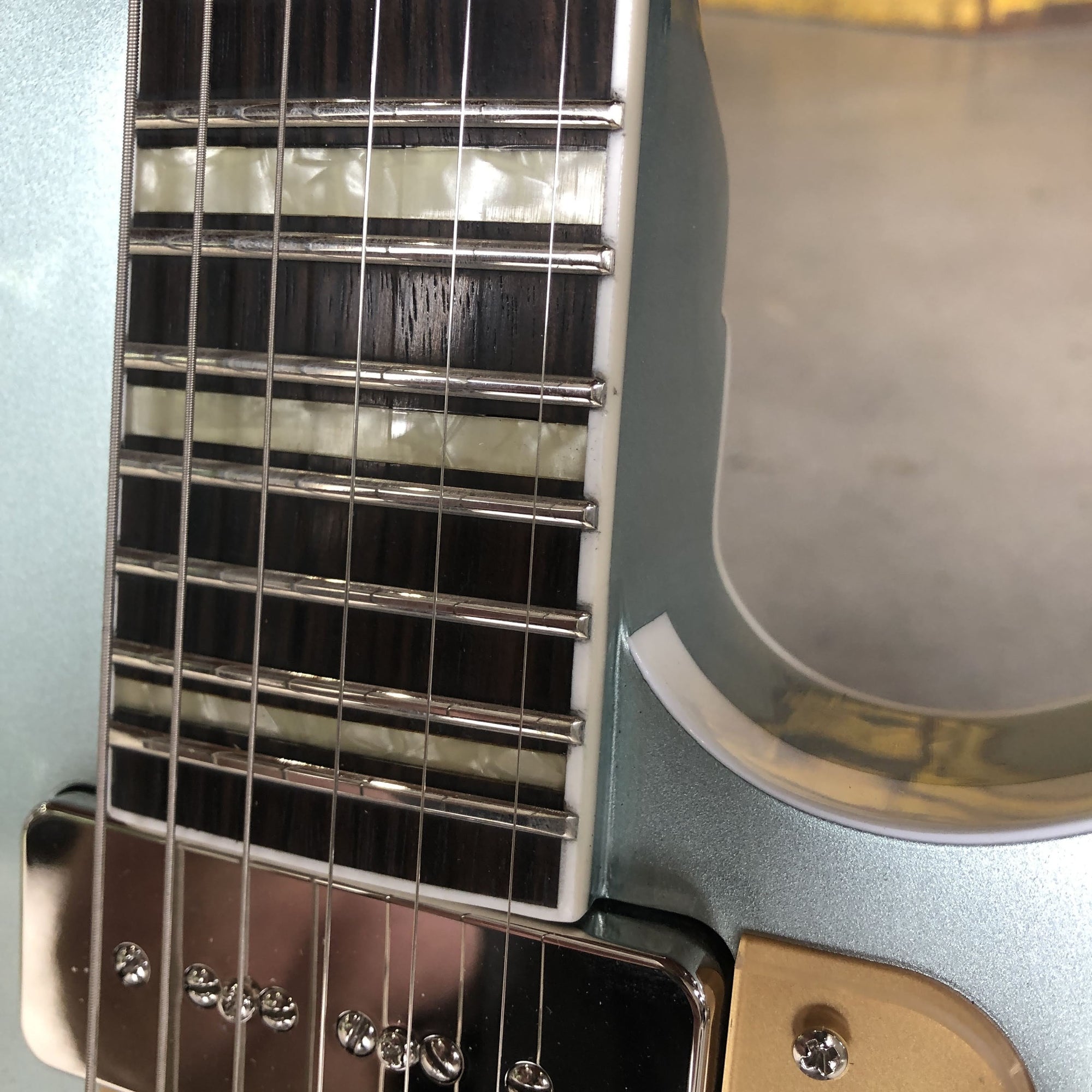 Rivolta Guitars Combinata XVII LTD - Ice Blue Metallic