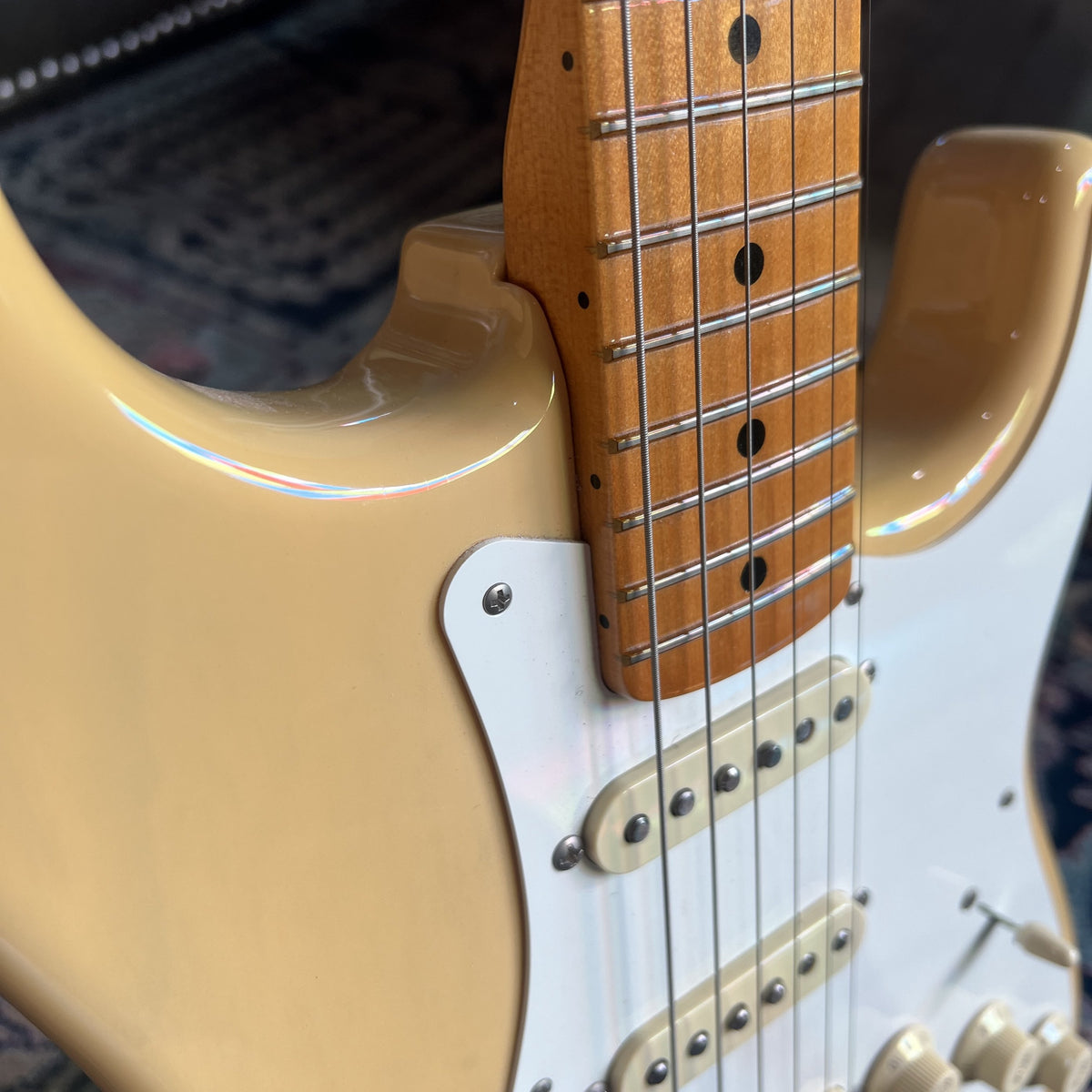 Fender American Vintage II 1957 Stratocaster – Ash Body, Vintage Blonde