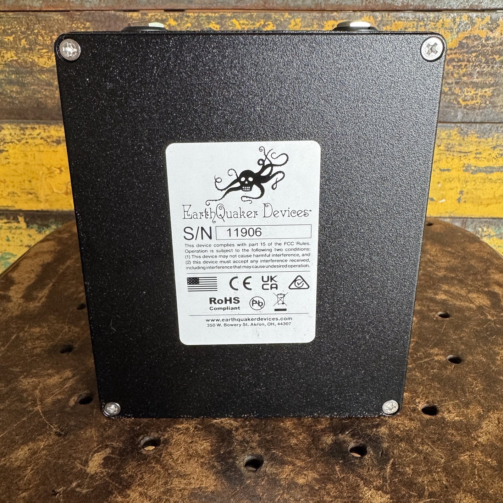 EarthQuaker Devices Corrupter Modulated Monophonic Harmonizing PLL