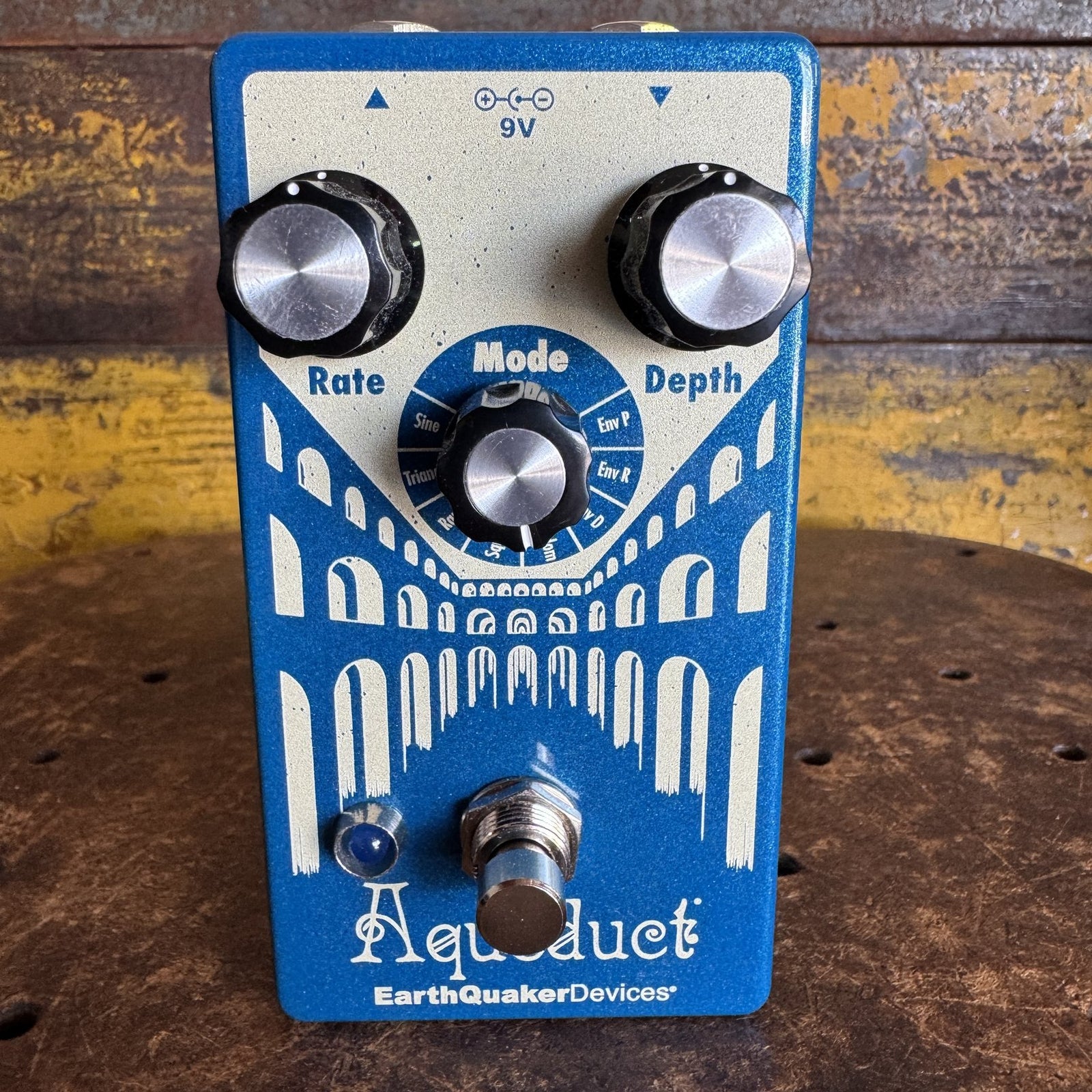 EarthQuaker Devices Aqueduct Vibrato