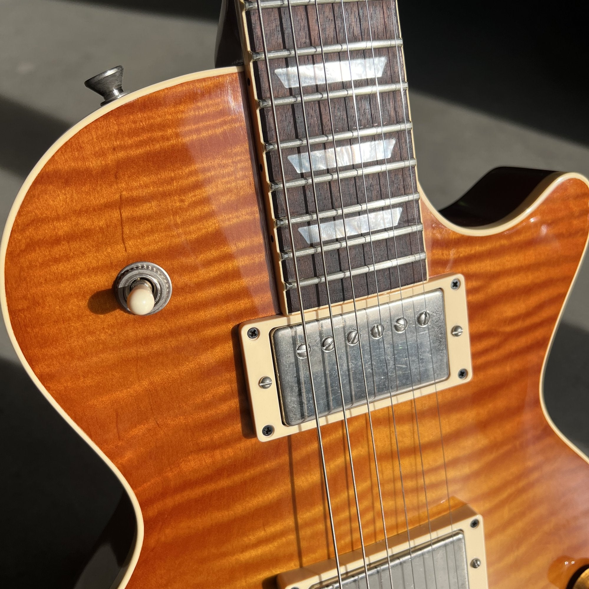 Heritage H-150 Custom Shop - Almond Sunburst
