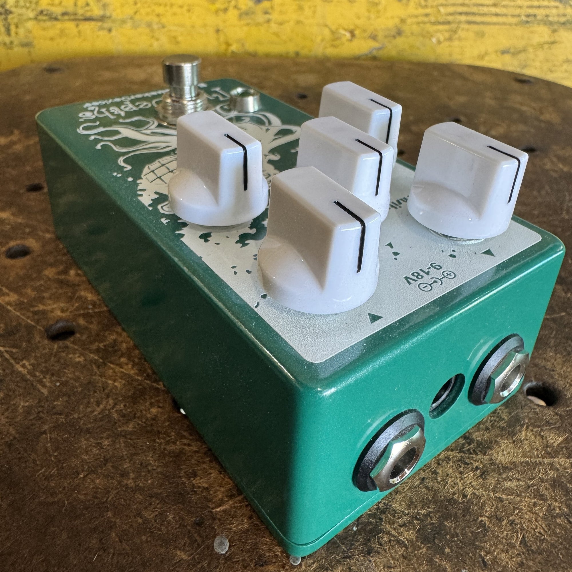 EarthQuaker Devices The Depths V2