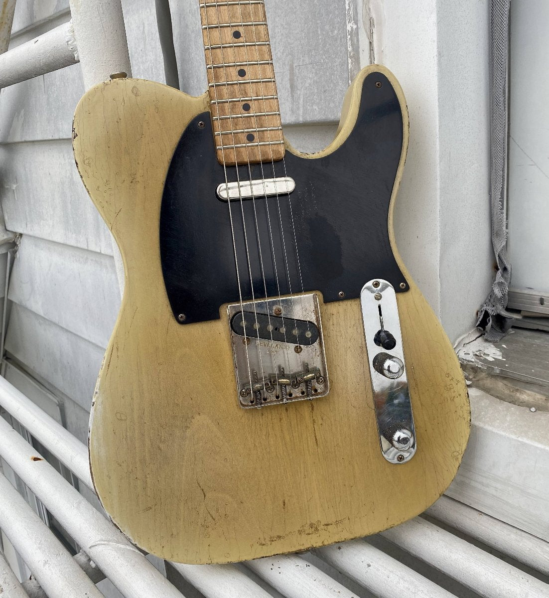 Revelator Guitars - '50s RetroSonic T-Style - Transparent Butterscotch Blonde Nitro