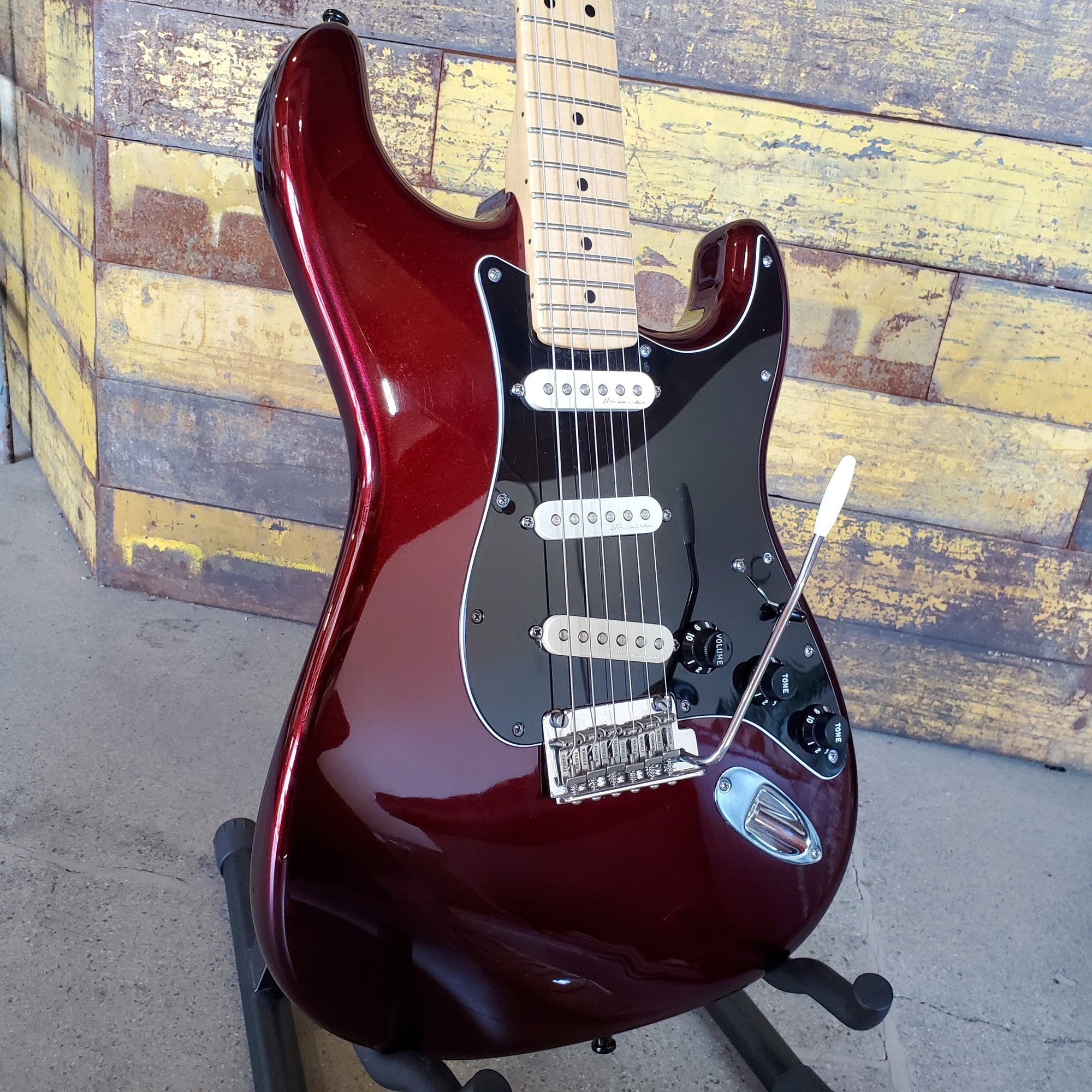 2014 Fender American Standard Stratocaster - Bordeaux Metallic